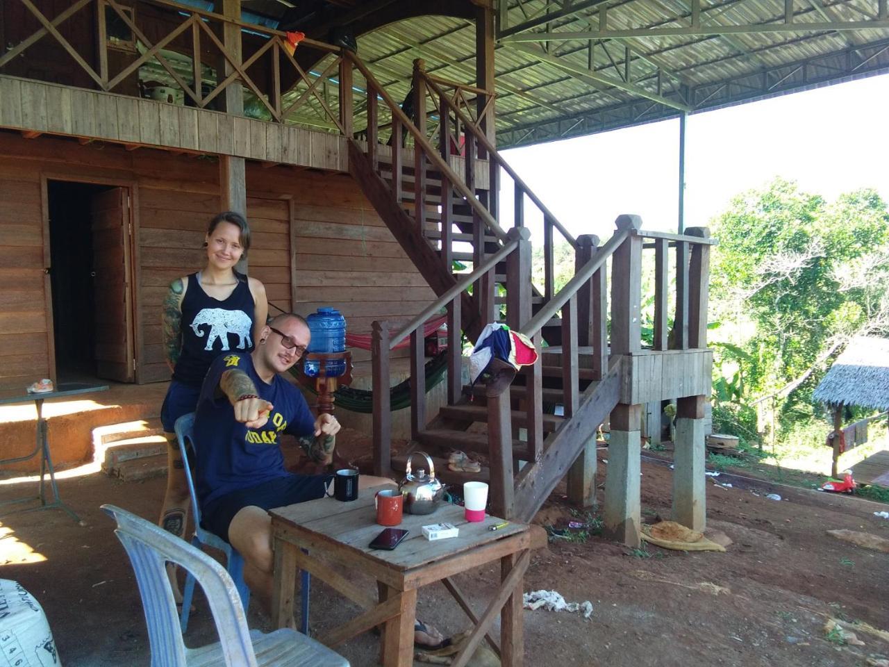 بانلونغ Mr Pov Home Stay الغرفة الصورة