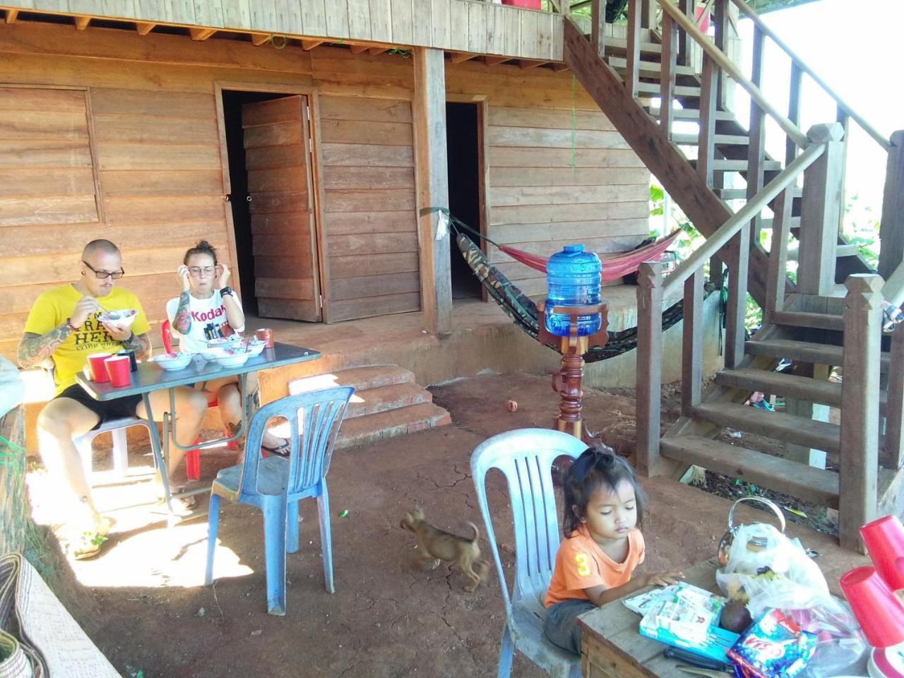 بانلونغ Mr Pov Home Stay الغرفة الصورة